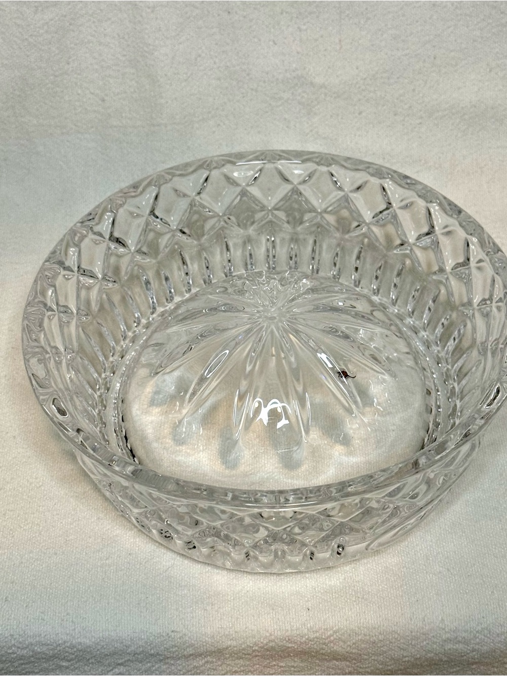 Spoiled Clear Crystal Faceted Pet Bowl - Picture 6 of 8